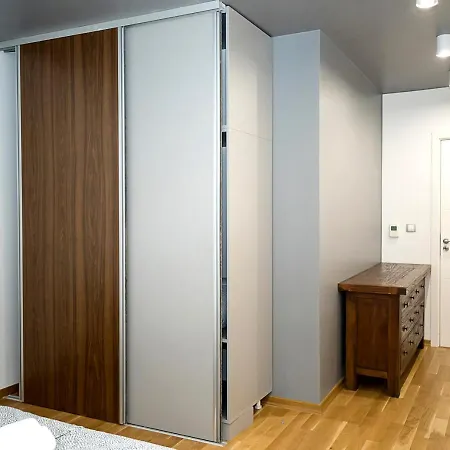 Modern Elegance In - Spacious 3-bedroom By Flat Mаnаger * فارنا