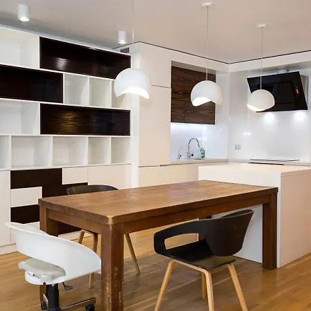 شقة Modern Elegance In - Spacious 3-bedroom By Flat Mаnаger فارنا